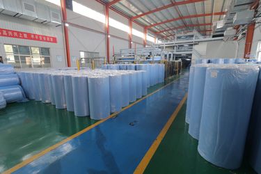 Xinyang Yihe Non-Woven Co., Ltd. Fabrik Produktionslinie