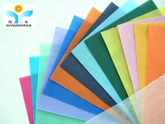 Anti Tear 100% Polypropylene Raw Material For Medical PP Nonwoven Spun Bond Fabric Roll